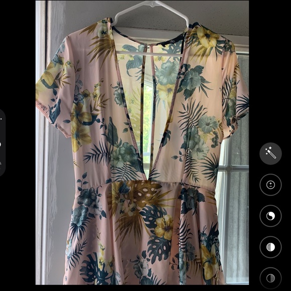 Missguided Pink Tropical Print Ruffle Dress - Picture 2 of 11